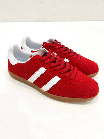 Huckle Stripe Sneakers Red