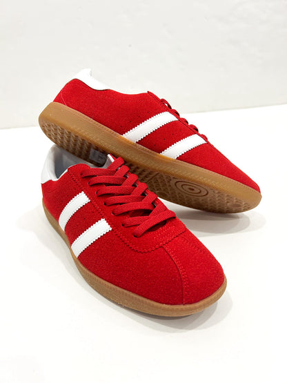 Huckle Stripe Sneakers Red