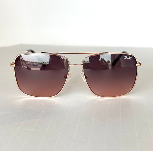 Hot Take Quay Sunglasses - Rose Gold/ Smoke