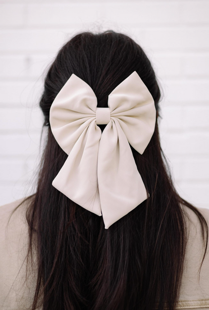 Bow Hair Pin Ivory