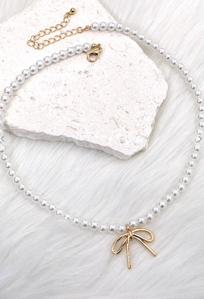 Bow Pearl Chain Necklace