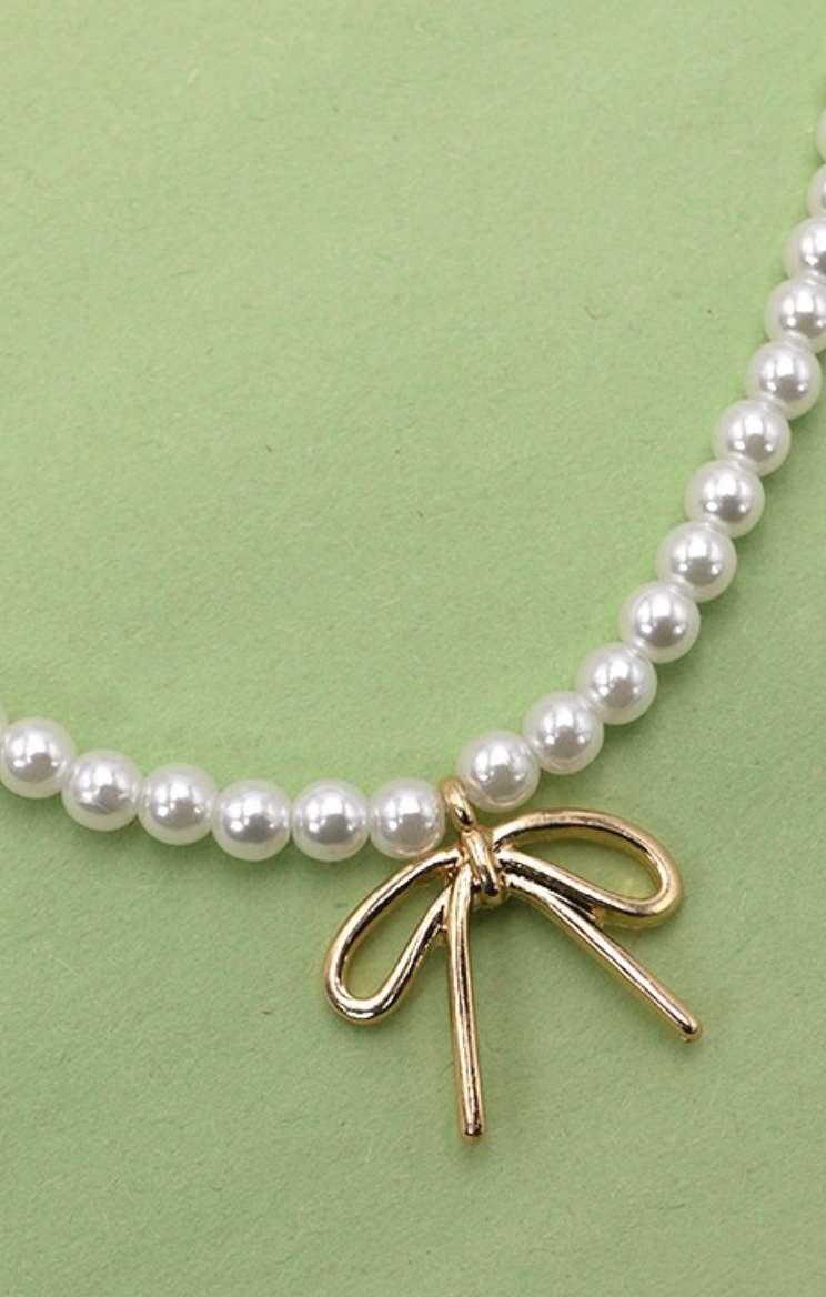 Bow Pearl Chain Necklace