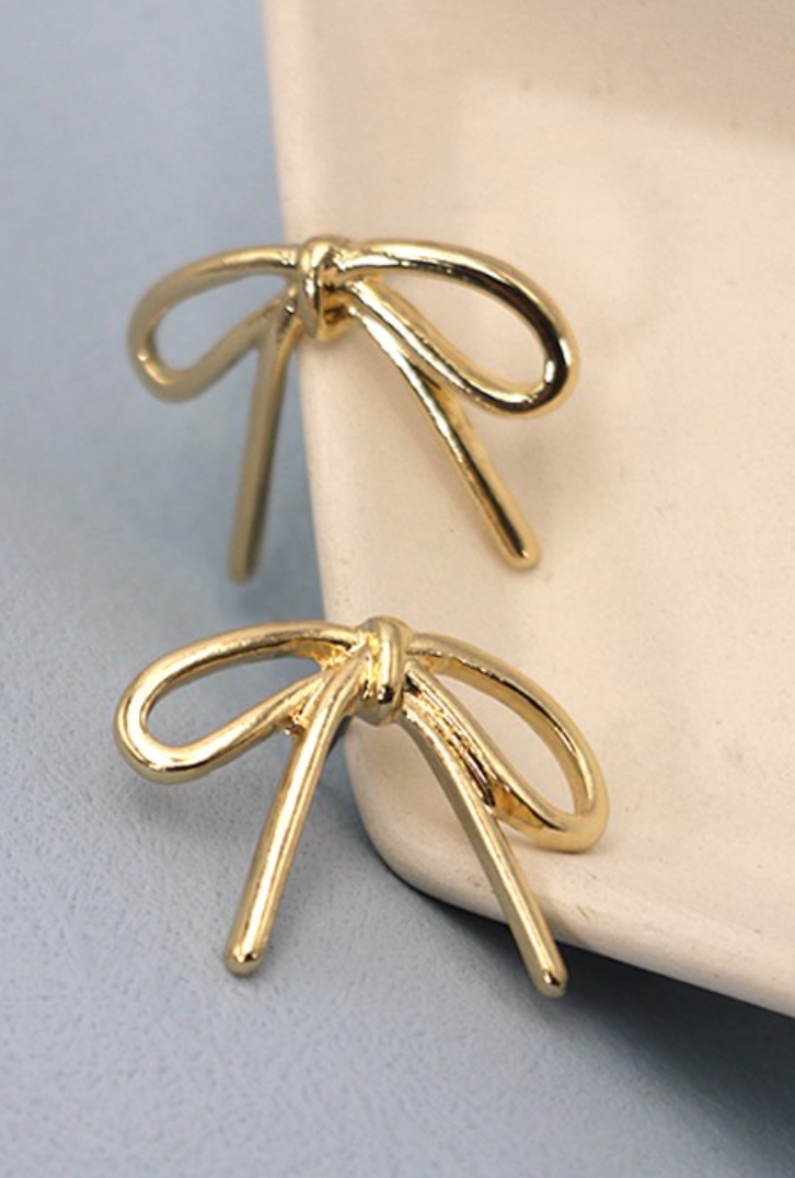 Chic Bow Studs