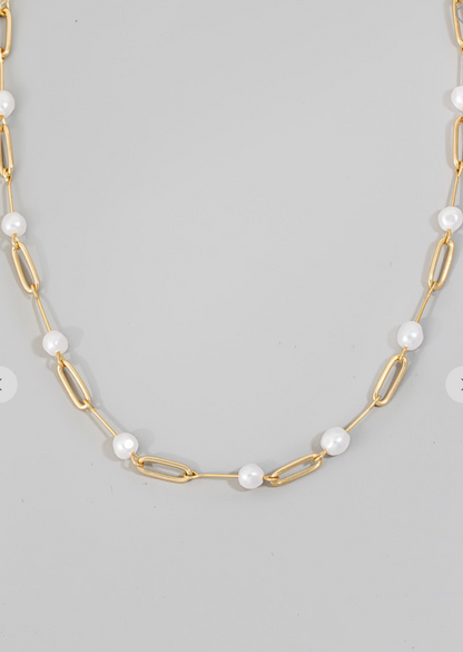 Oval + Pearl Chain