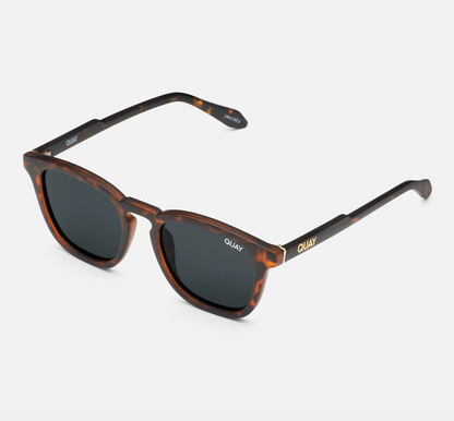 Jackpot Quay Sunglasses - Matte Tort/ Smoke