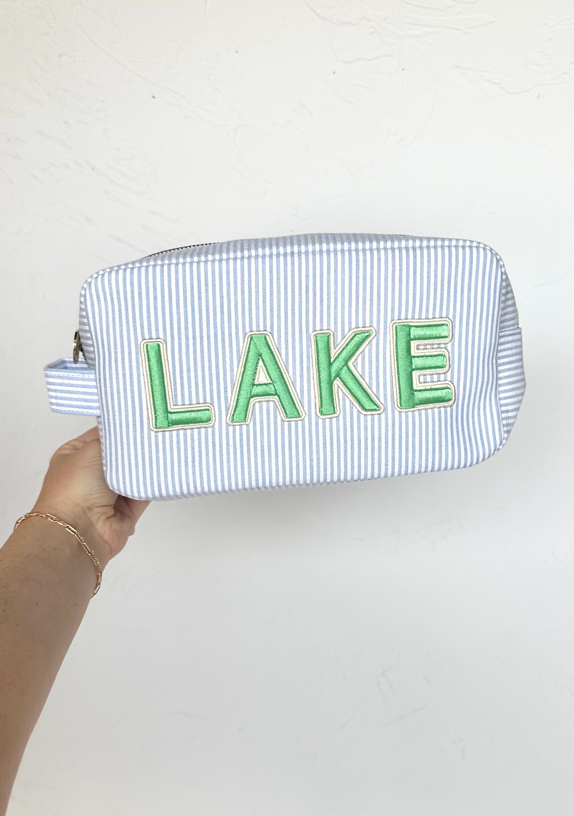 Lake Seersucker L Pouch