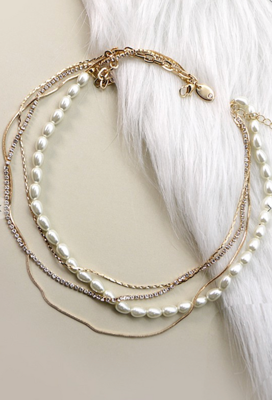 Rhinestone Pearl Layer Necklace