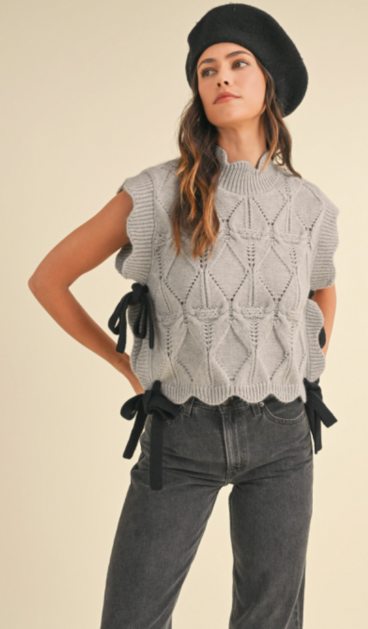 Scallop Knit Vest w/ Ties Grey