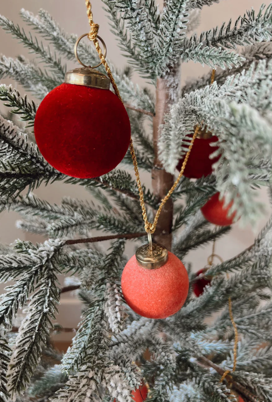 Holiday Ornament Garland