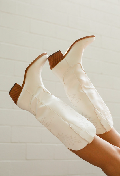 Adel White Cowboy Boots