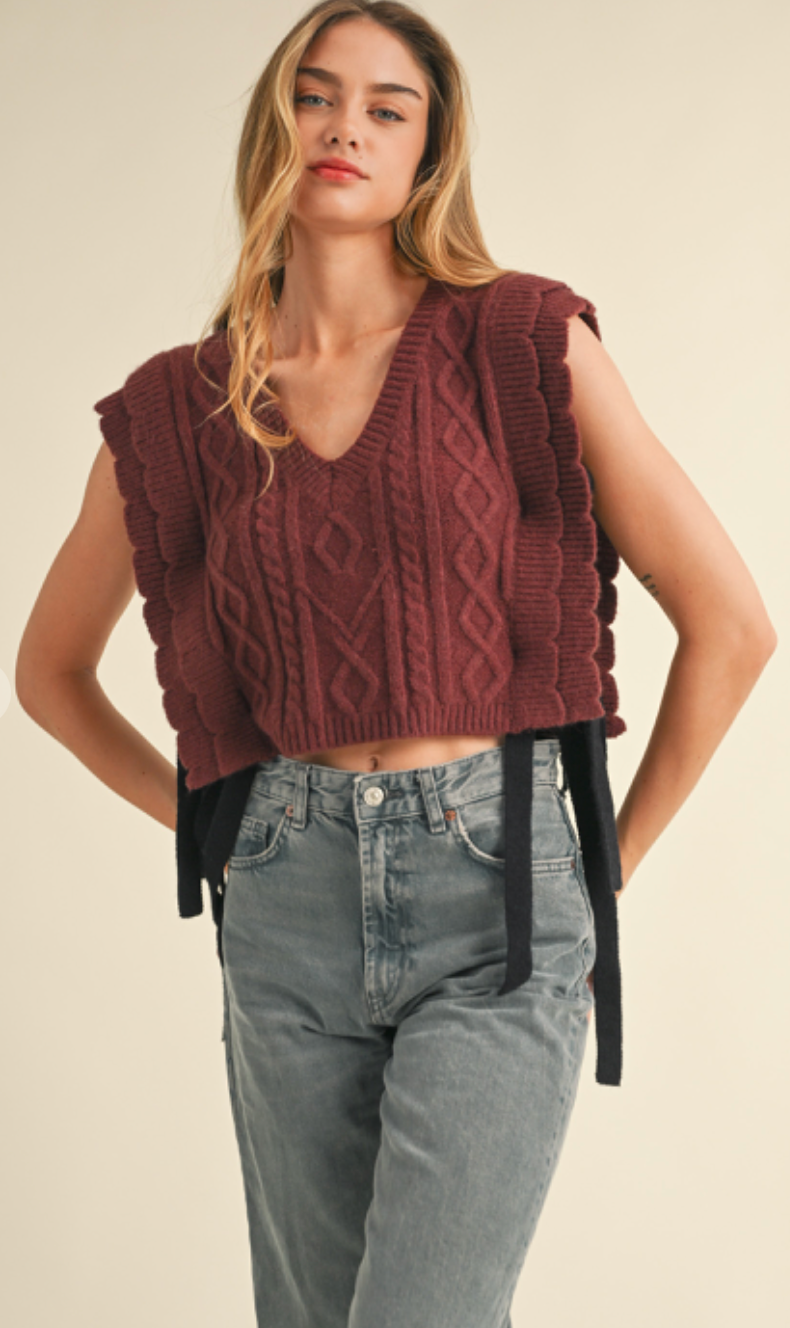 Scallop Side Bow Sweater Wine