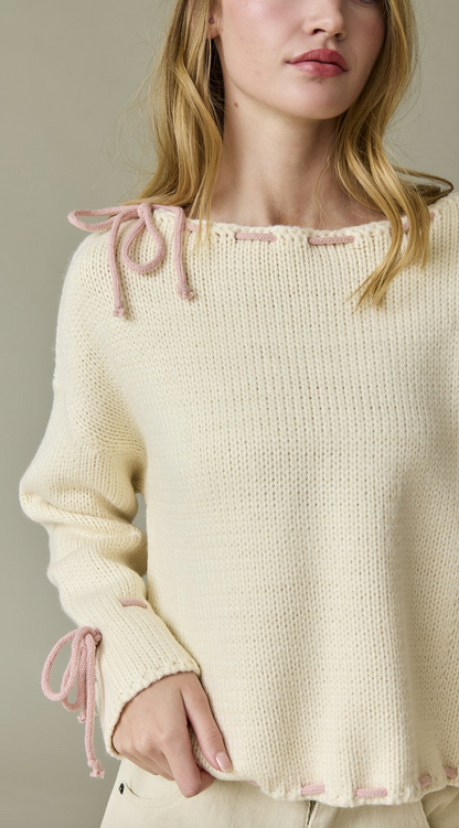 Contrast Stitch Bow Sweater Cream