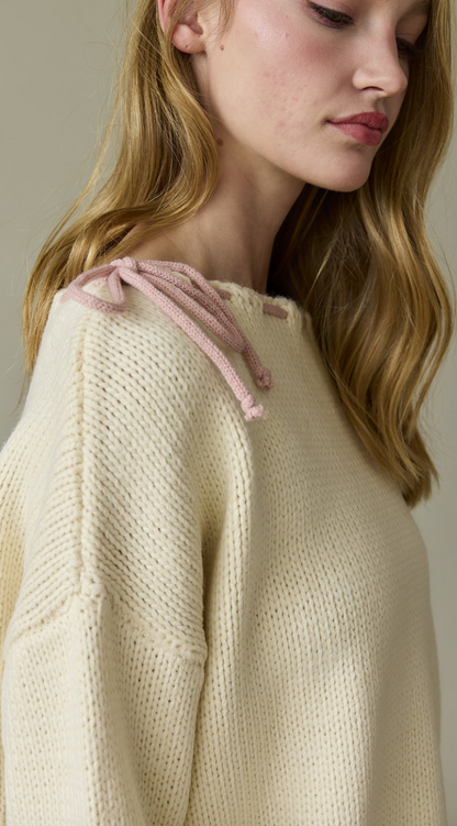 Contrast Stitch Bow Sweater Cream