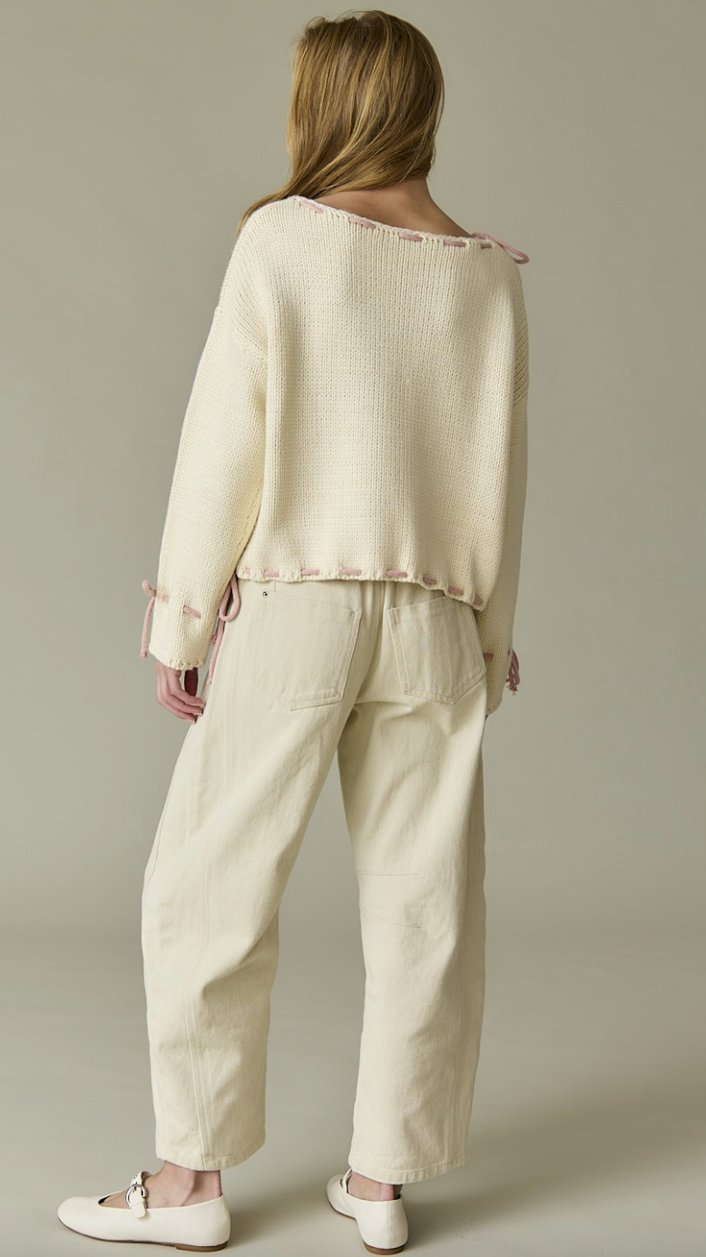 Contrast Stitch Bow Sweater Cream