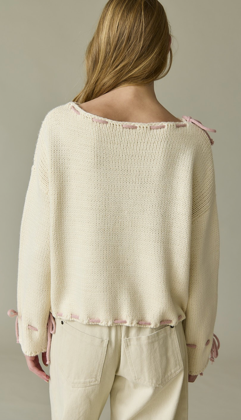 Contrast Stitch Bow Sweater Cream