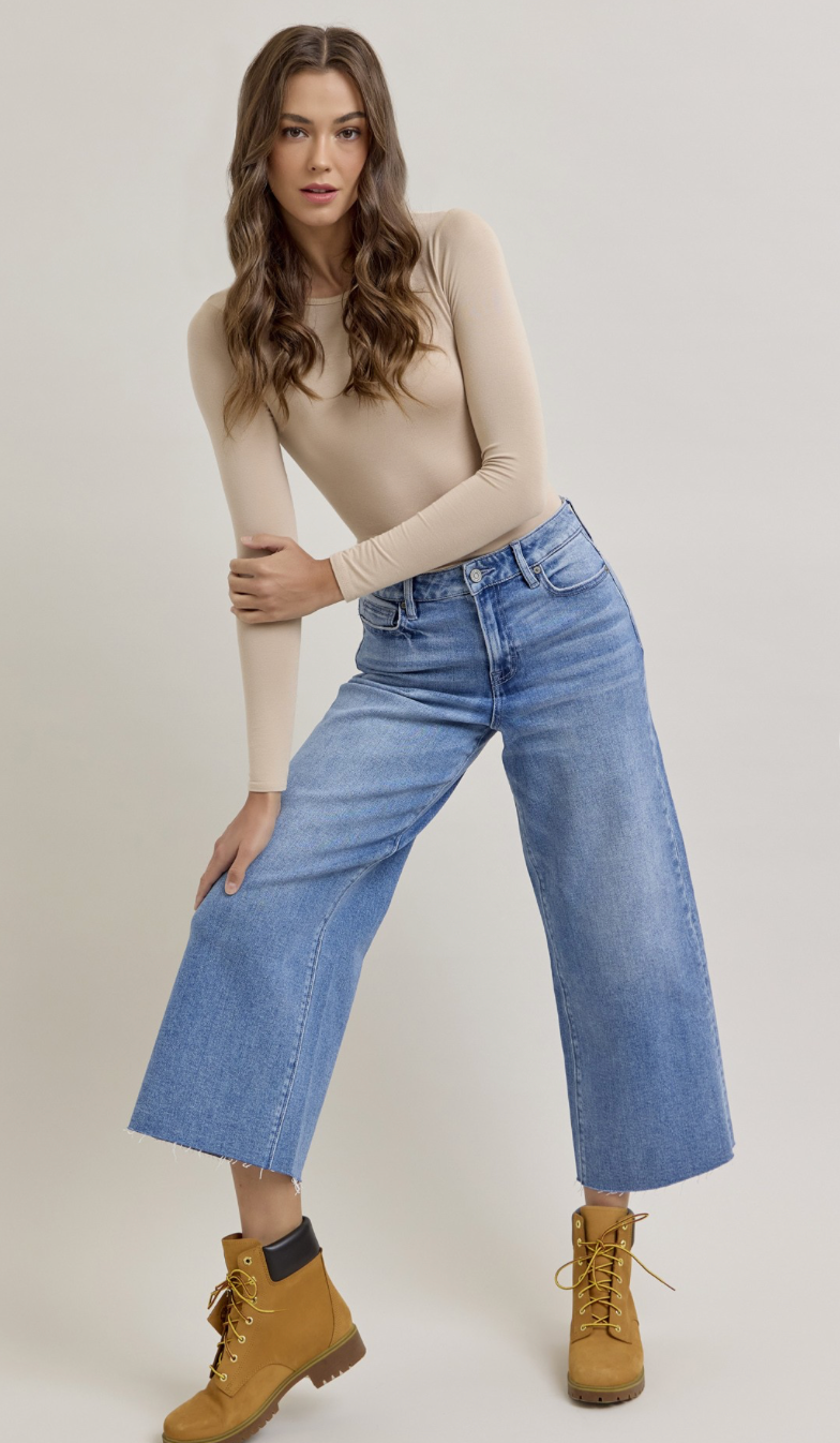 Nori Medium Light Wash Jeans