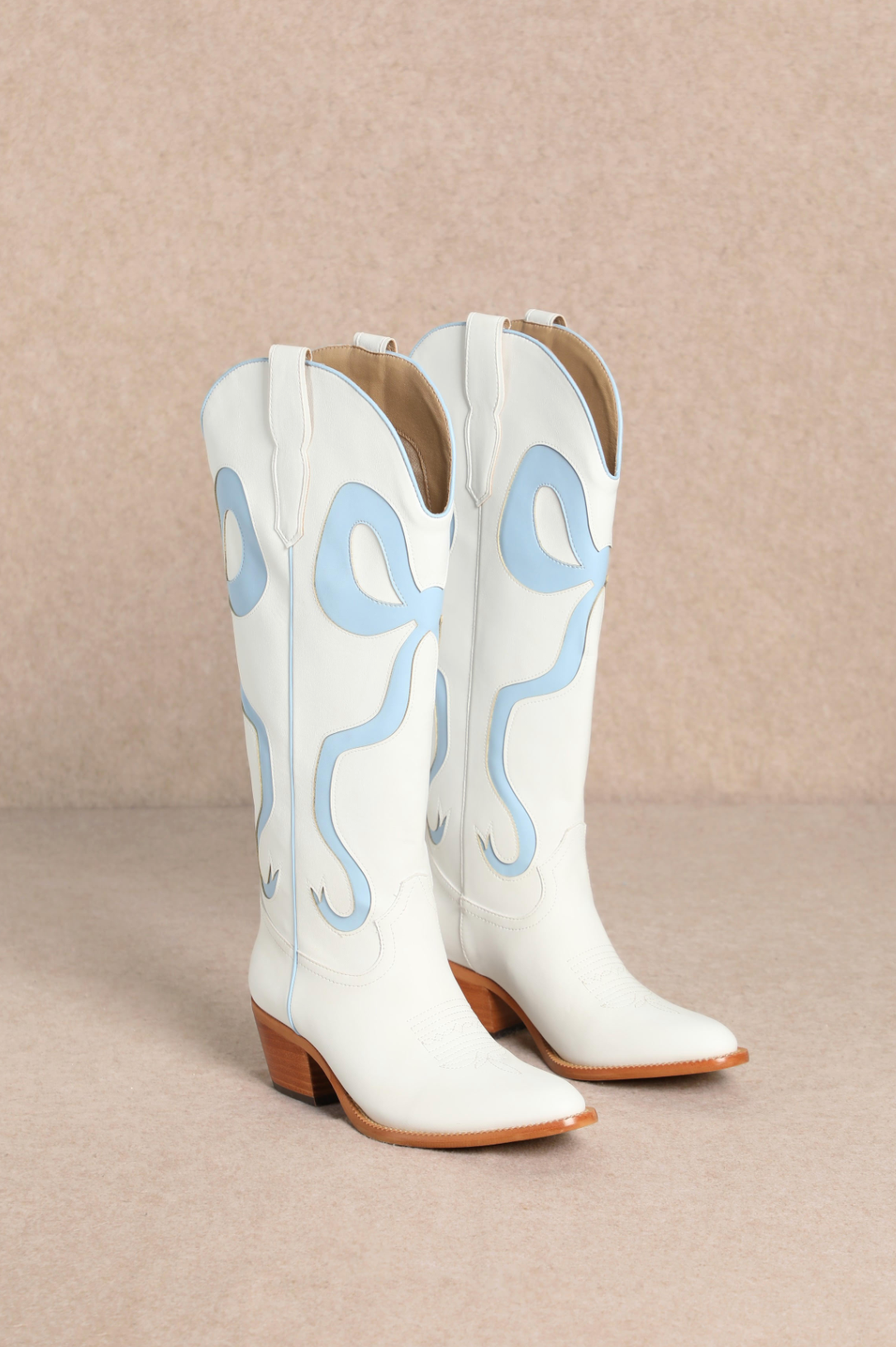 Ruby Bow Boots Baby Blue