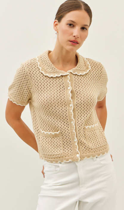 Scallop Edge Sweater Beige/Cream