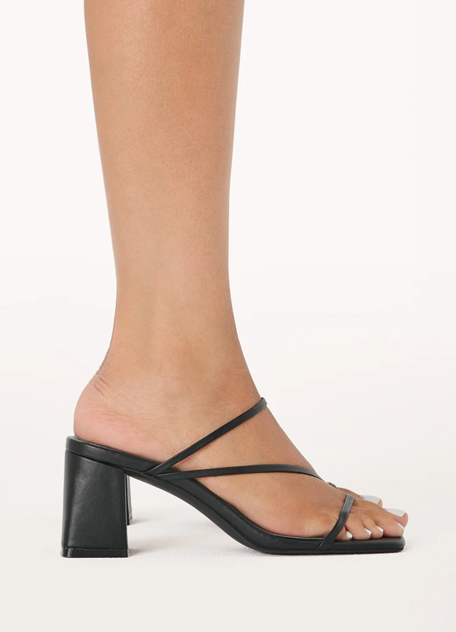 Yazmin Billini Heels Black