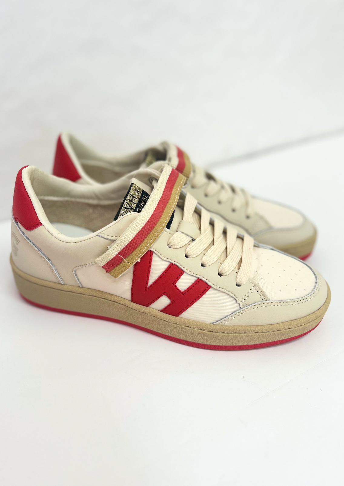 Vintage Havana Next Red Sneakers