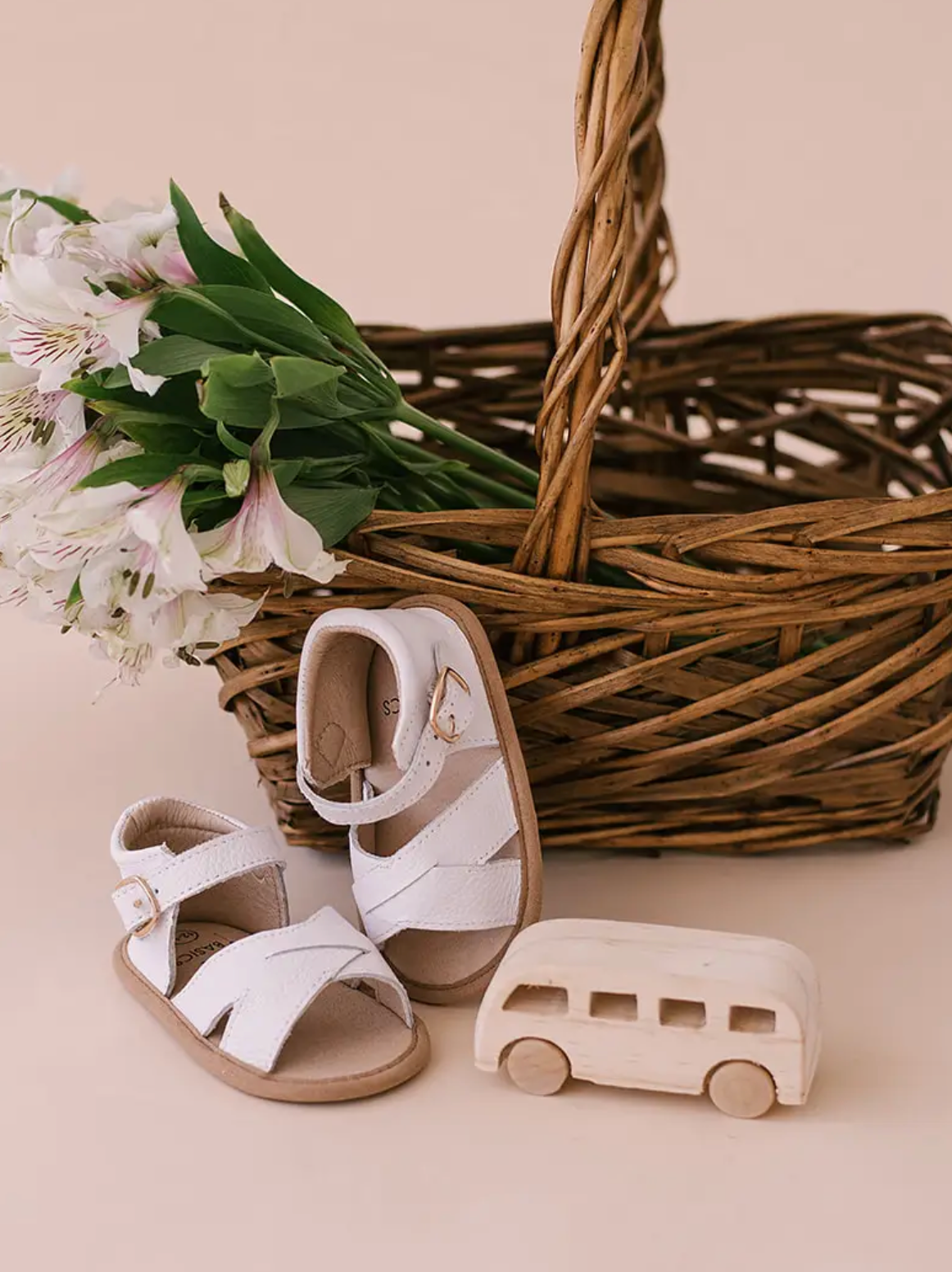 White Leather Baby Sandals - Clothe Boutique