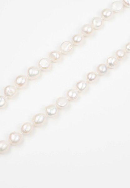 Big Pearl Necklace